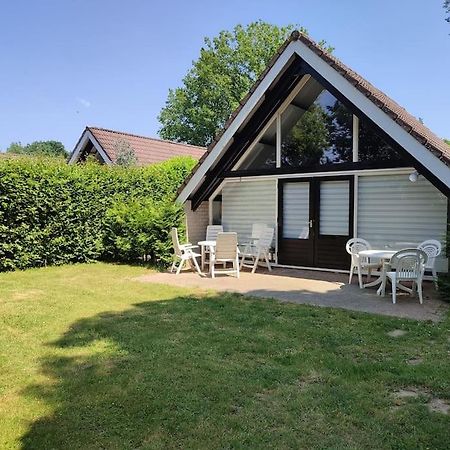 Vrijstaande Recreatiebungalow Met Slaapvide Posterholt Kültér fotó