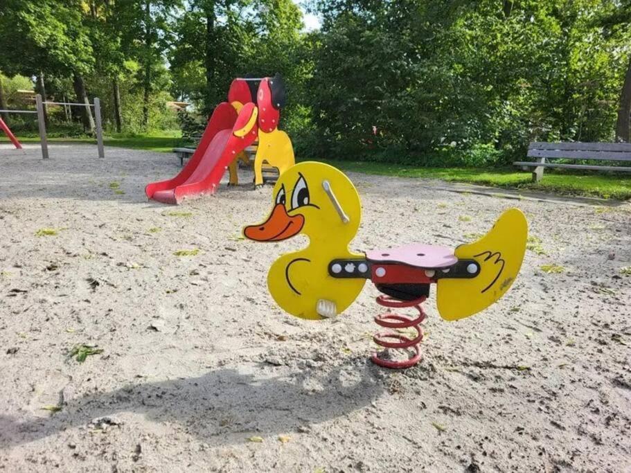 Vrijstaande Recreatiebungalow Met Slaapvide Posterholt Kültér fotó