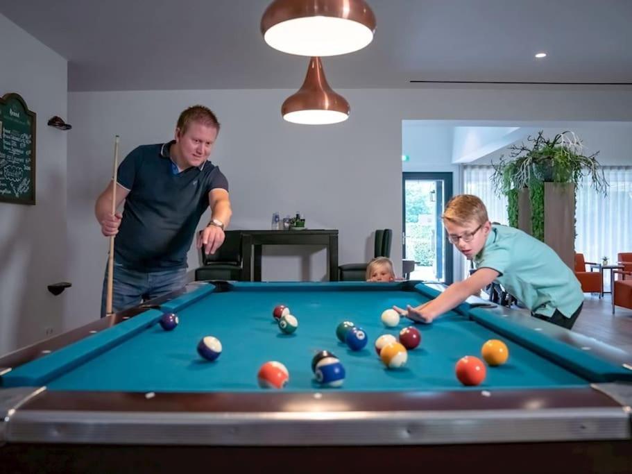 Vrijstaande Recreatiebungalow Met Slaapvide Posterholt Kültér fotó